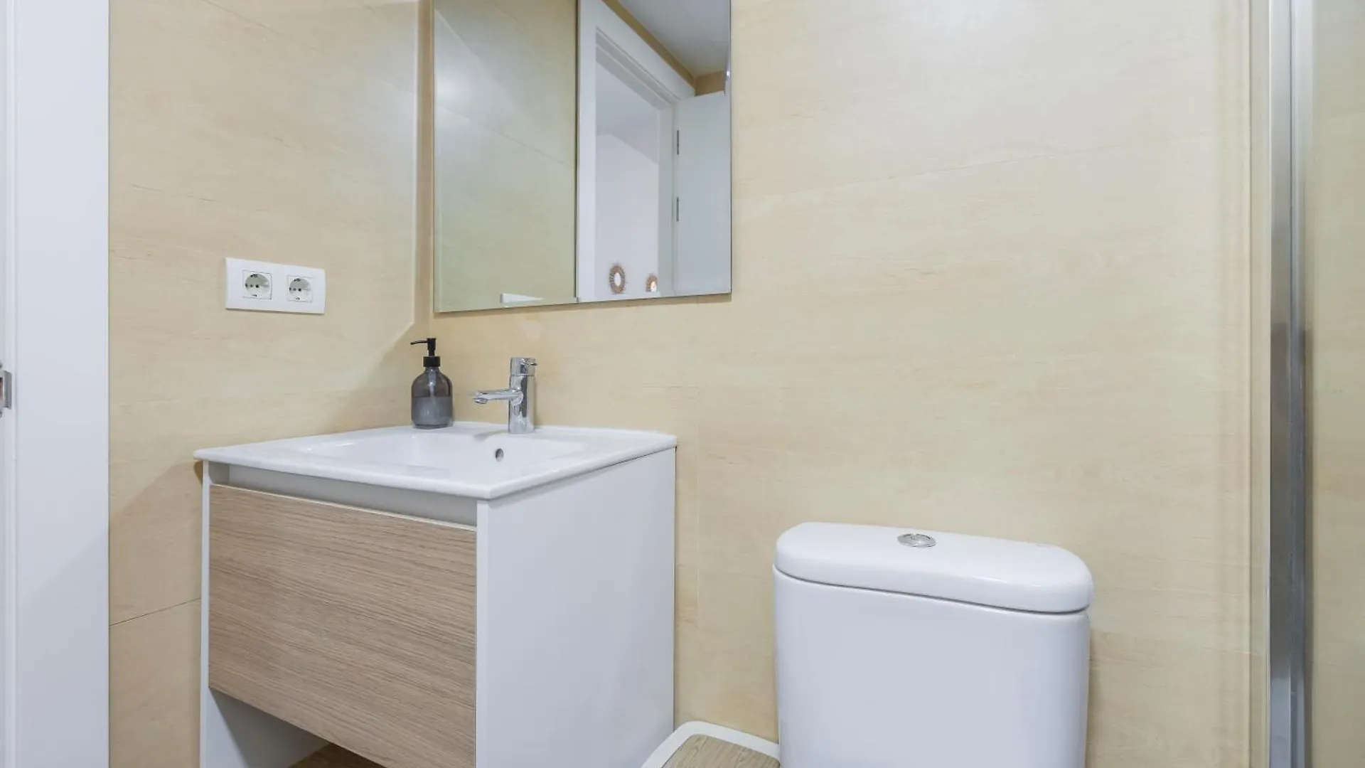 Lu&Cia La Siesta Apartment Malaga
